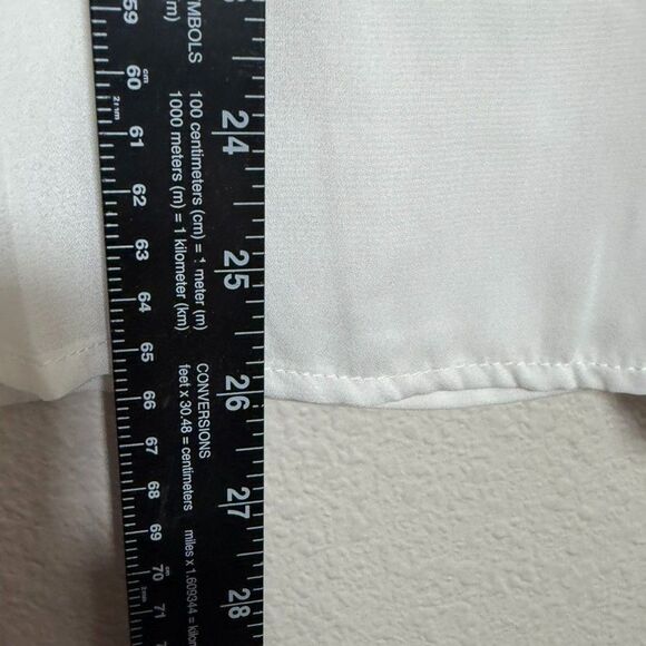 Davi & Dani Blouse Women's Small Ivory Button Up Ruffle Short Sleeve Top NWT - Picture 5 of 8